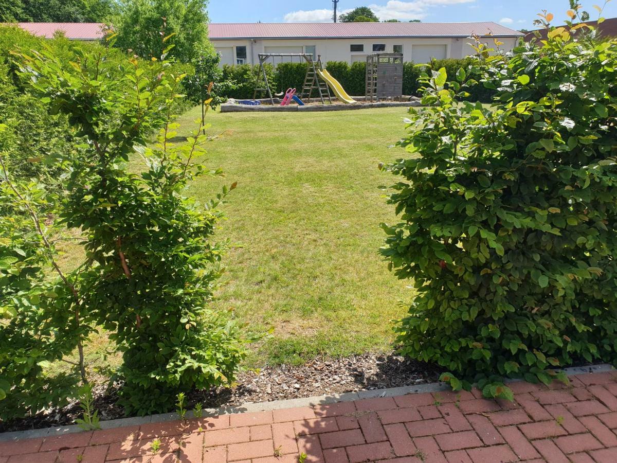 Ferienwohnung Ruegen In Samtens Exterior foto